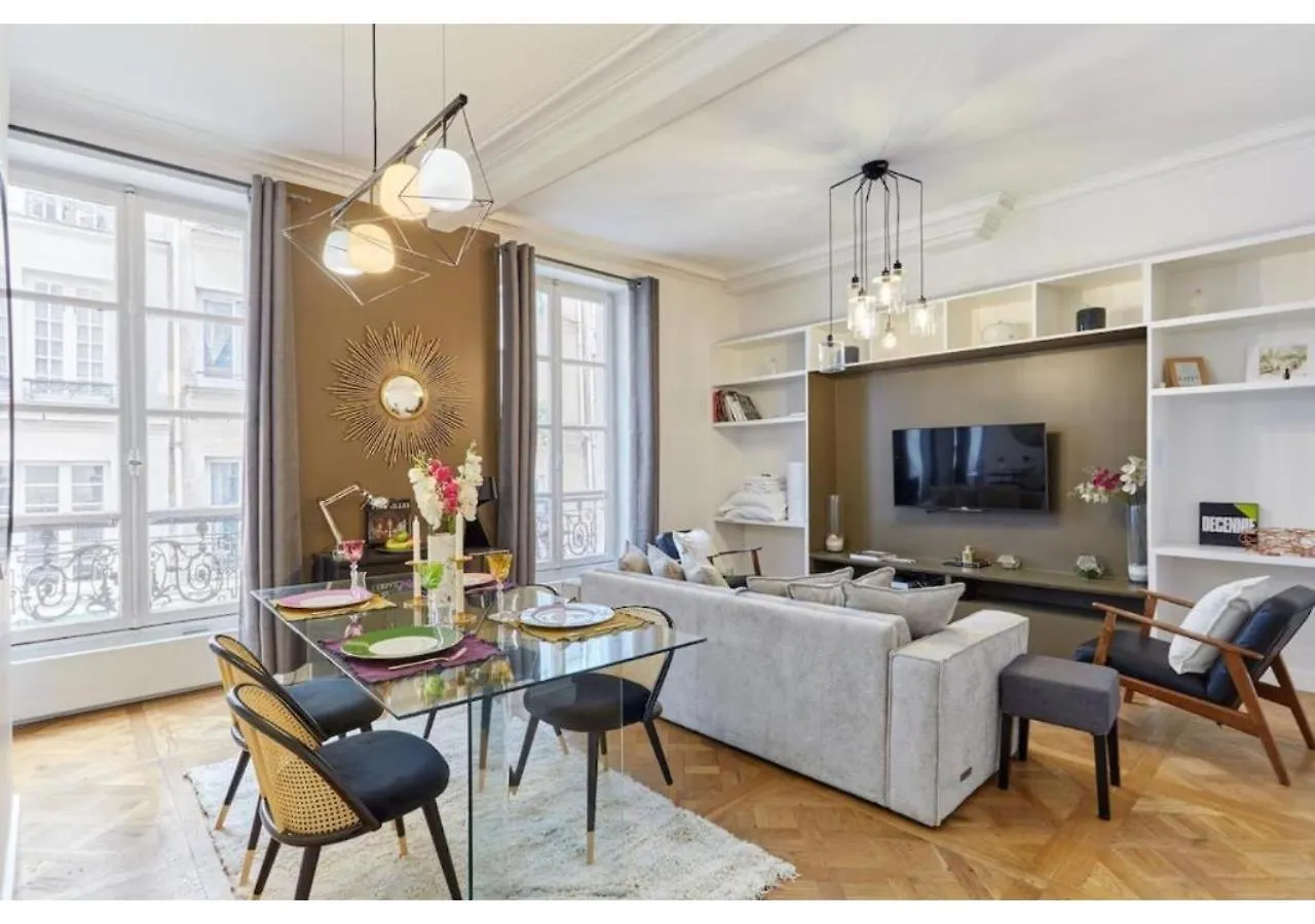 Apartment Le Marais By Studio Prestige Paris