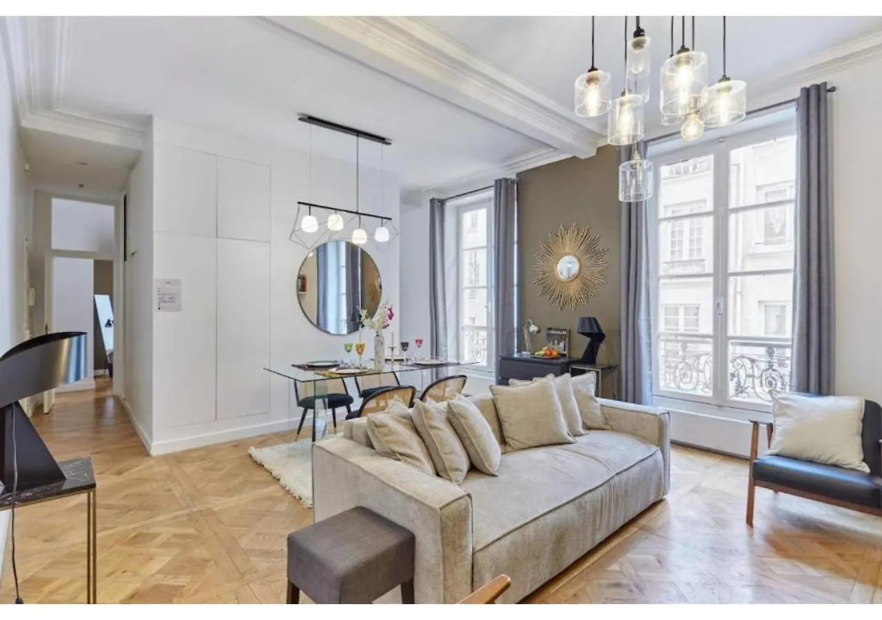 Apartment Le Marais By Studio Prestige Paris France