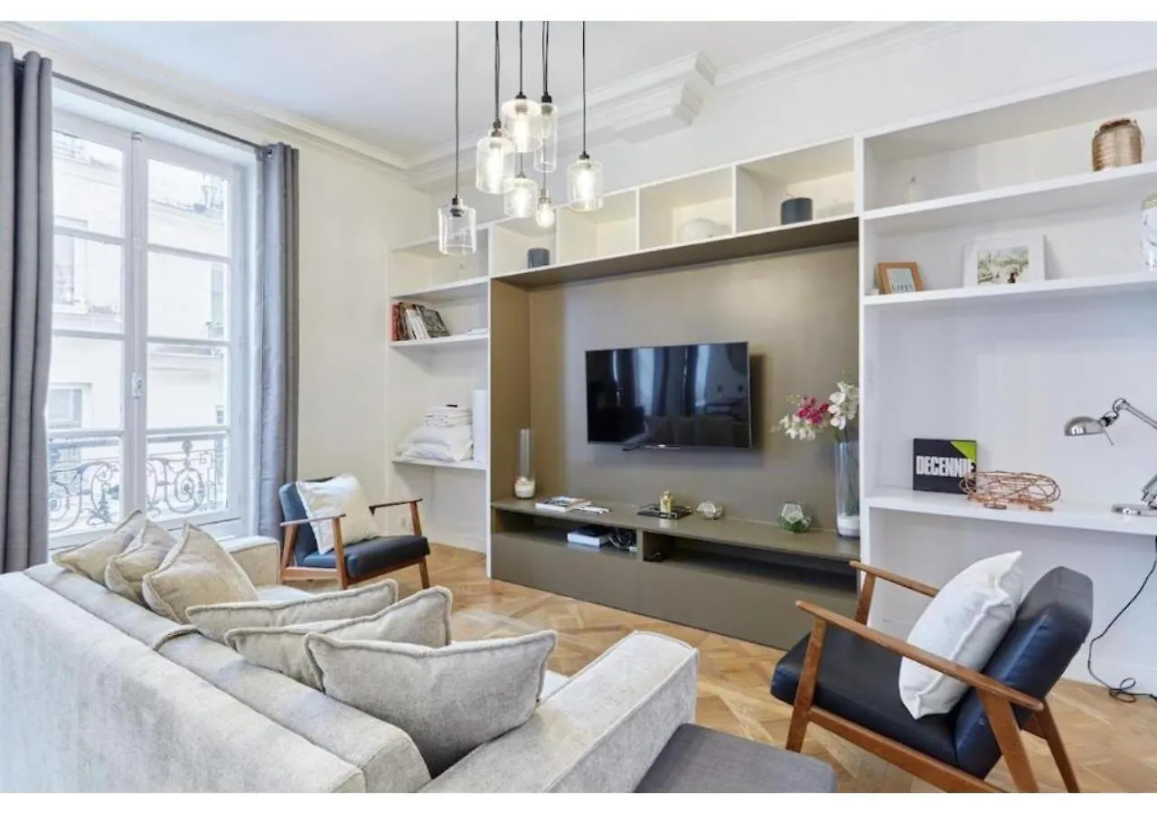 Apartment Le Marais By Studio Prestige Parigi